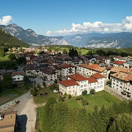 Castello Fai Apartment
